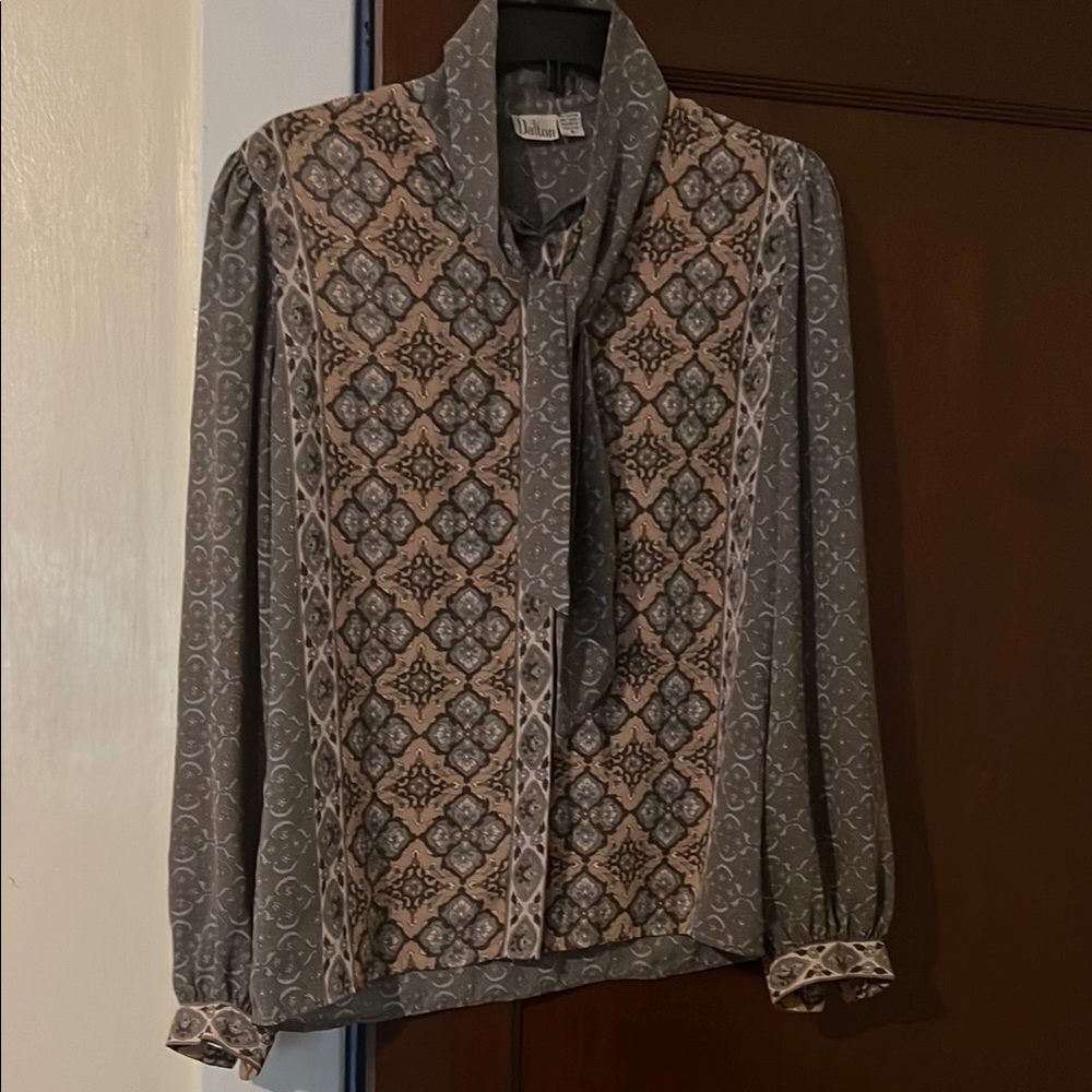 Vintage Blouses Dalton and Devon Vintange Women’s Blouses